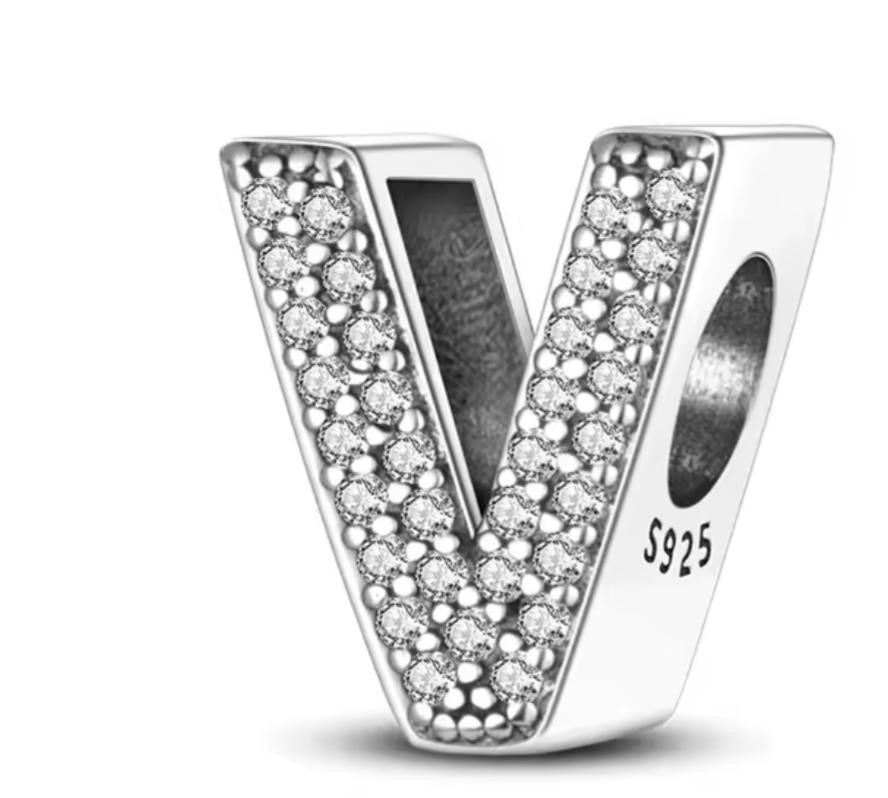 CHP190 Charm letra V brillos.