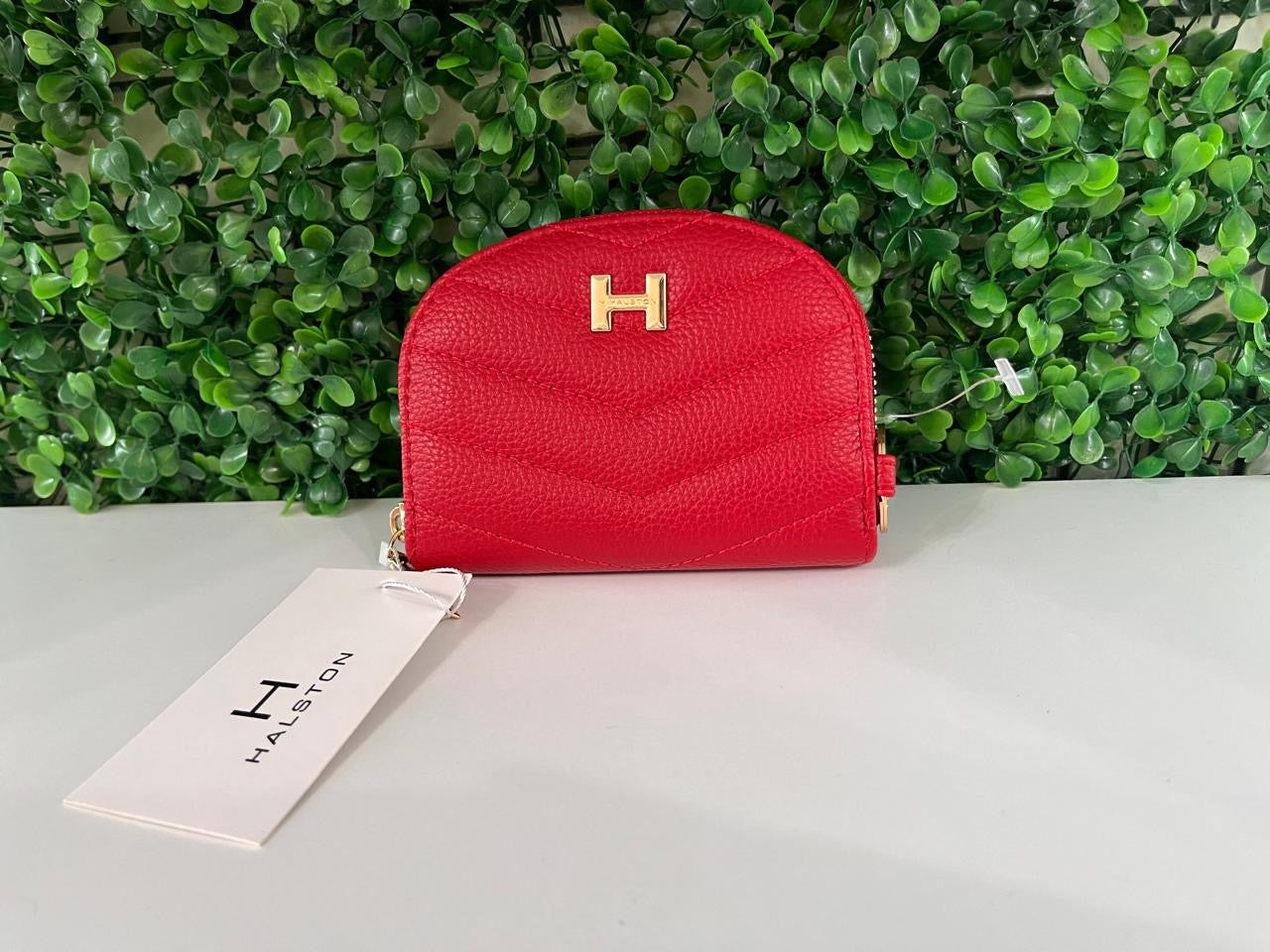 Cartera Halston