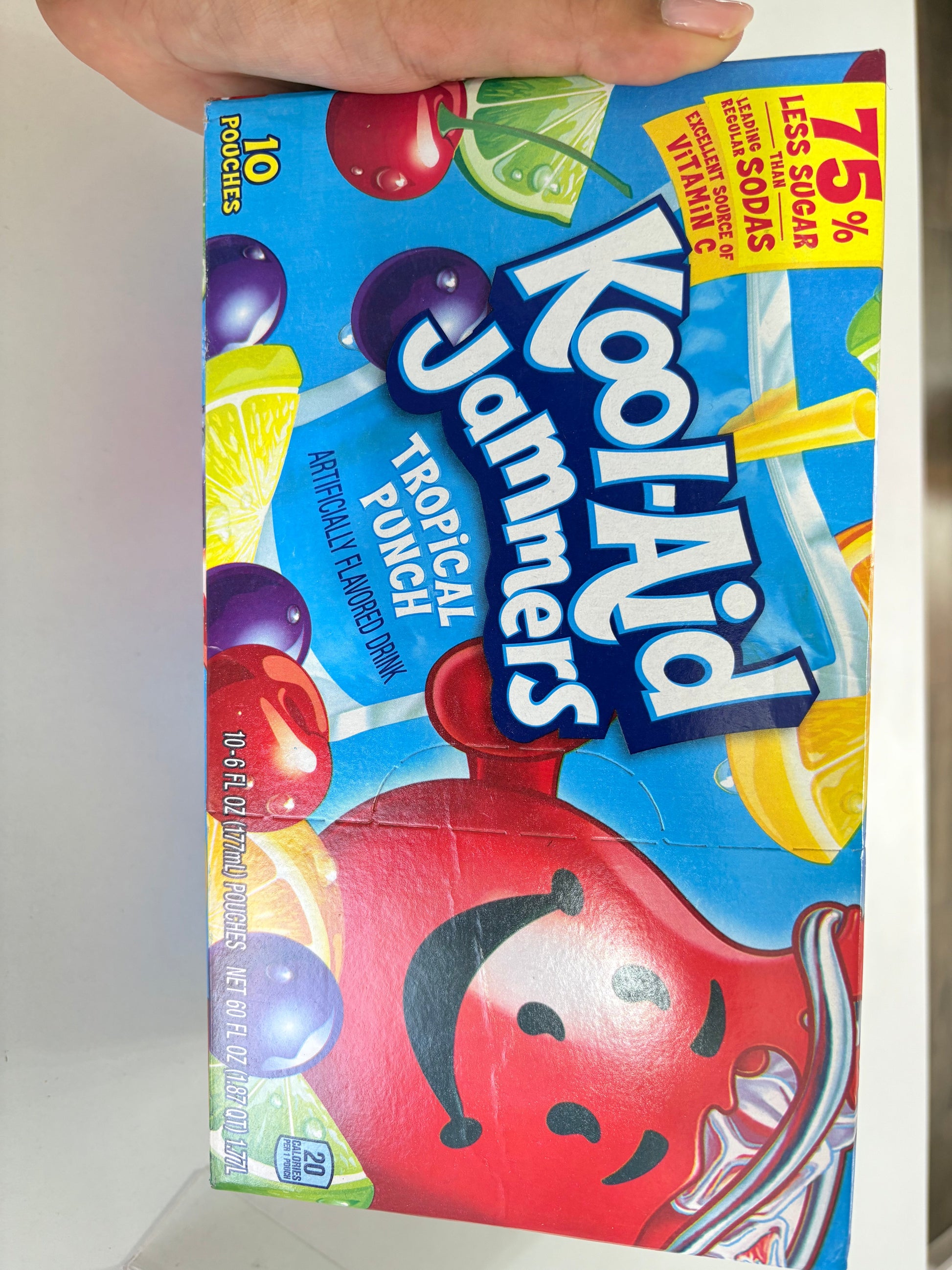 Caja jugos Kool Aid con 10 porciones