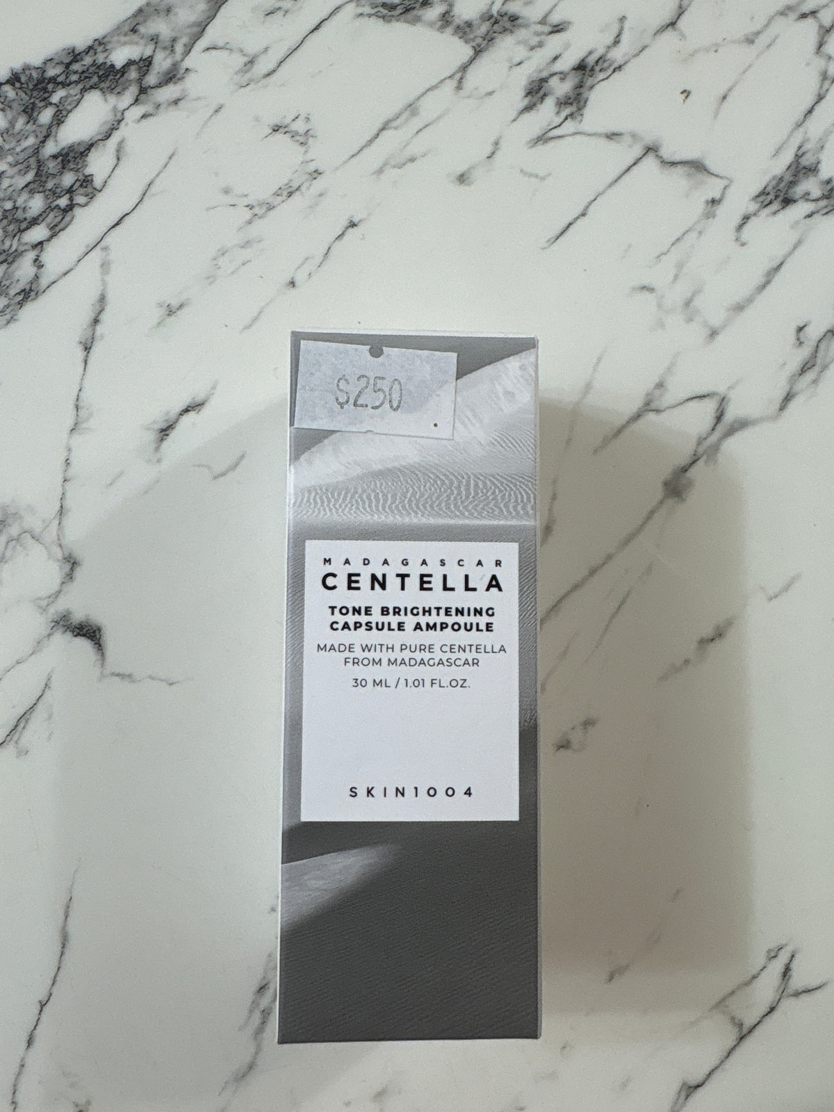 1555 SKIN1004 - Madagascar Centella Tone Brightening Capsule Ampoule 30 ML | Ampolleta Hidratante Unificadora de Tono Travel Size