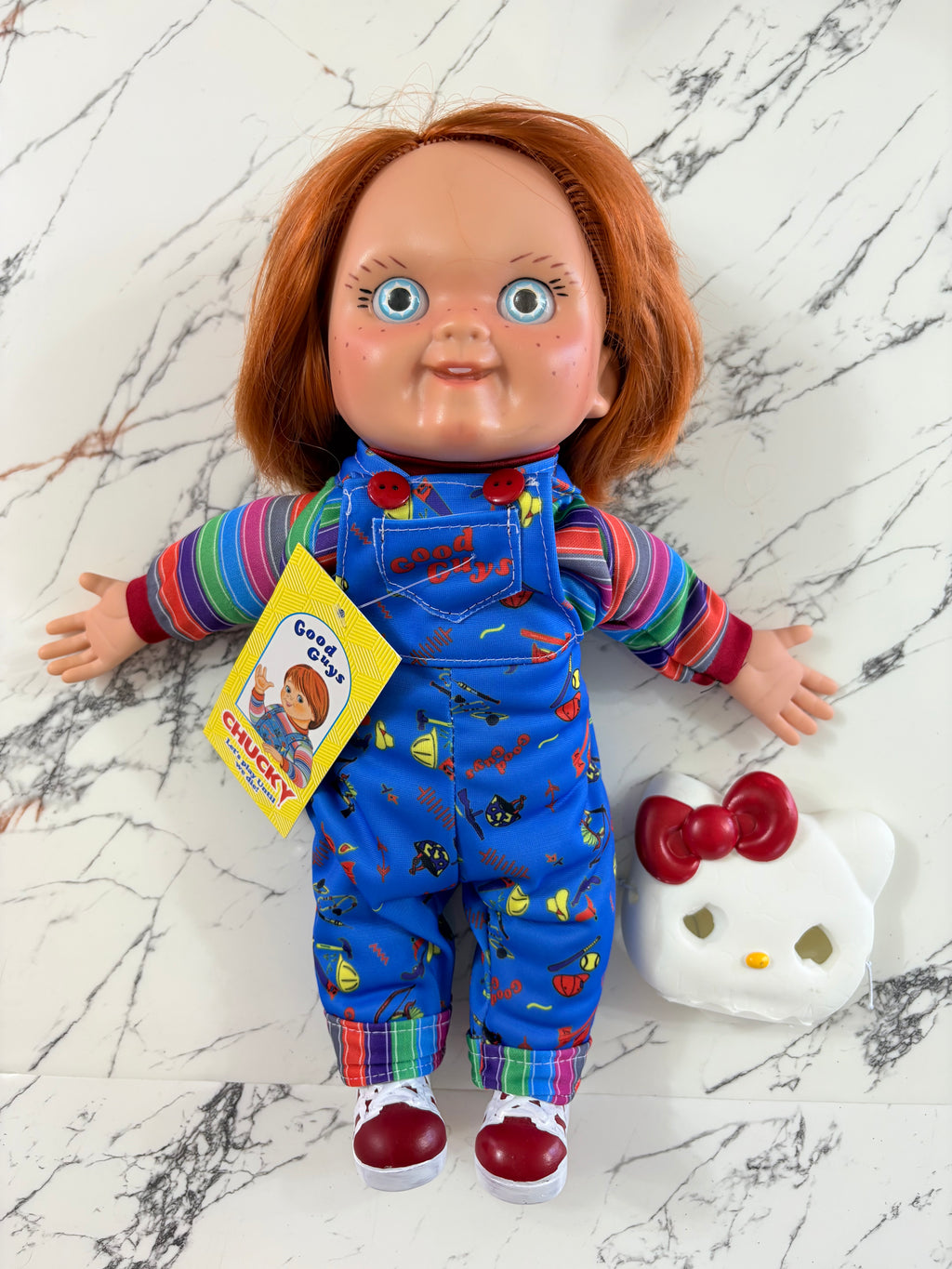 Muñeco Chucky 35cm Mascara Kitty Cuerpo de Felpa Incluye Caja