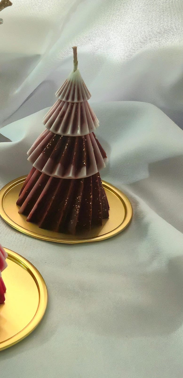 pino color vino con degradado blanco en tul aroma sorpresa