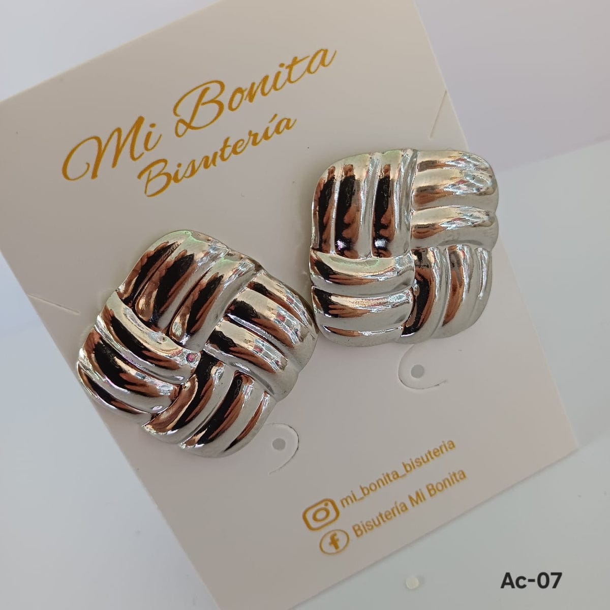 Mb-02 Aretes Acero inoxidable Seleccionar opciones