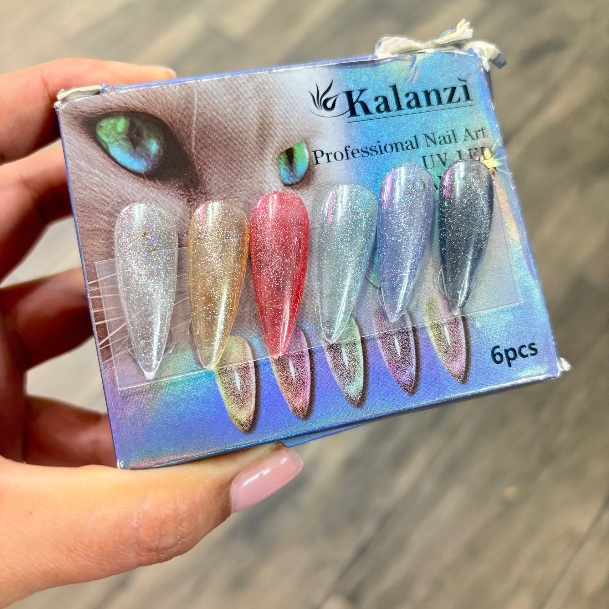 21100 Gama Ojo de gato Kalanzi