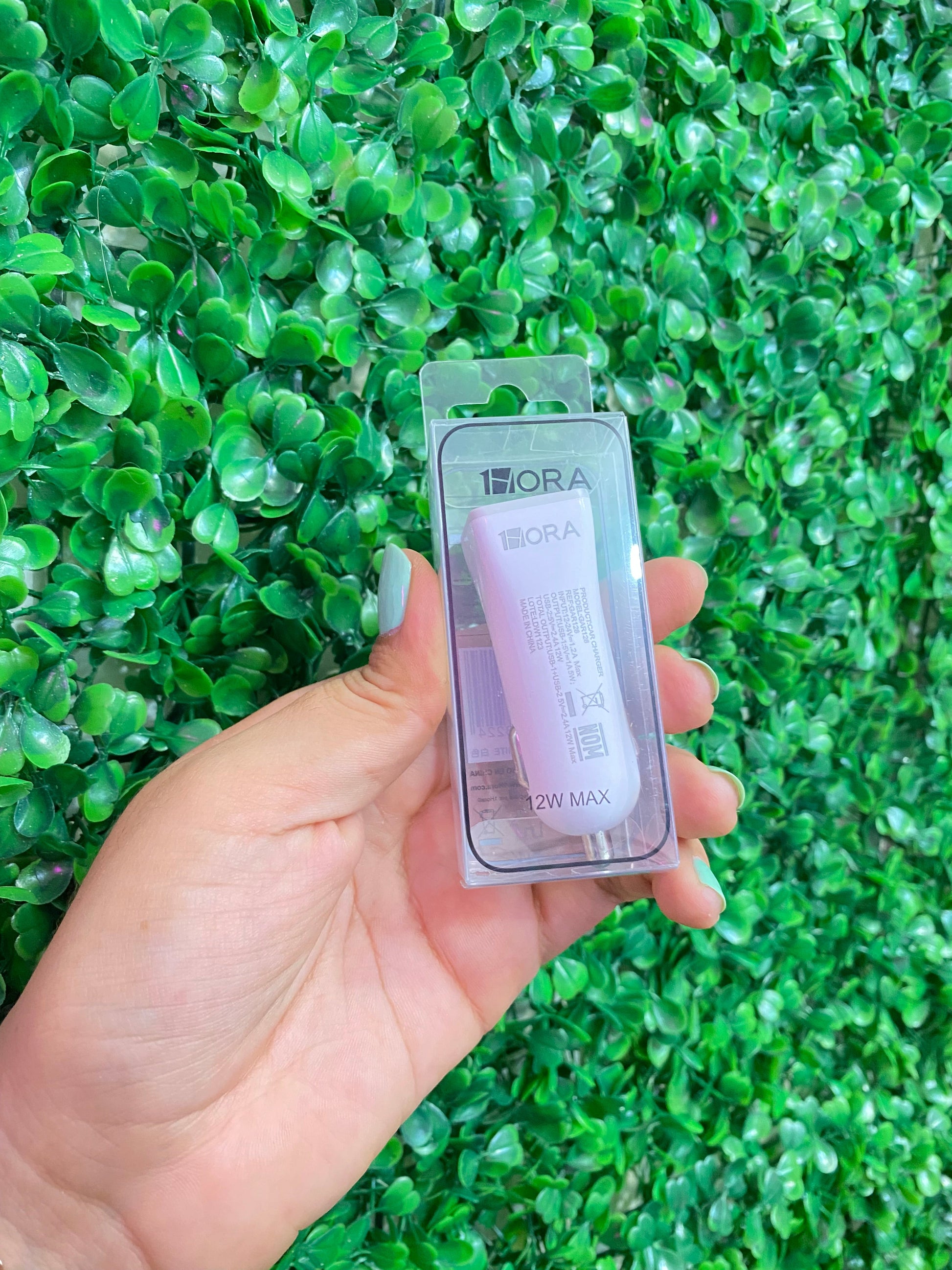 Cargador para auto USB 12W Max