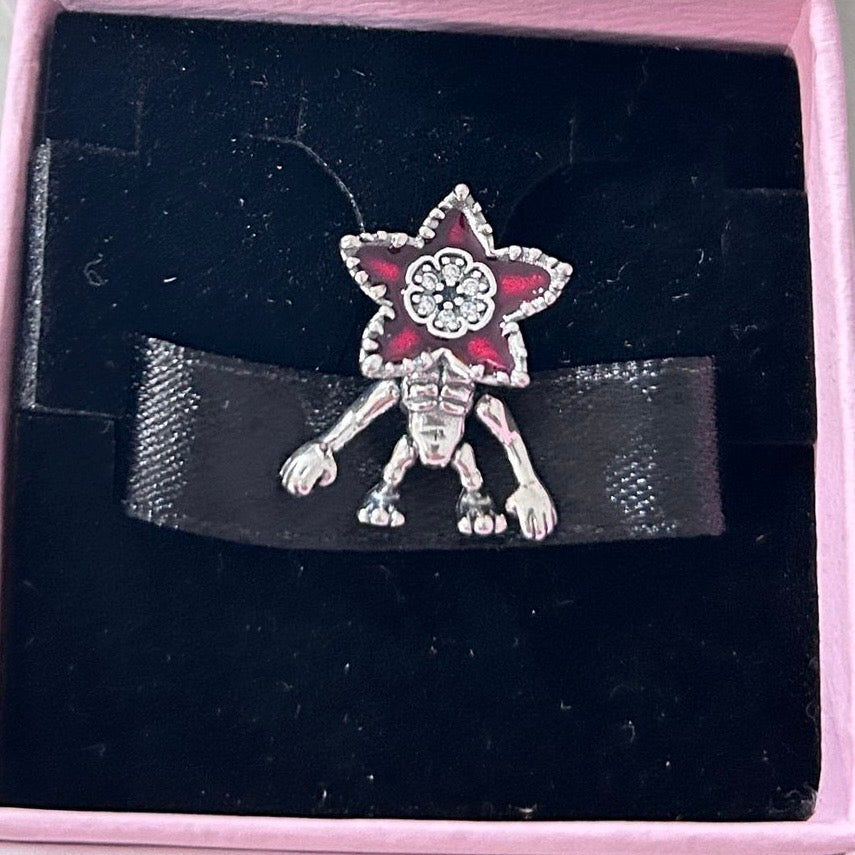 CHP220 Charm Demogorgon Móvil de Stranger Things.