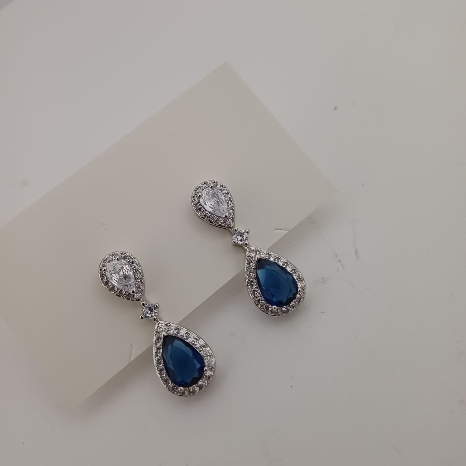 Mb-02 Aretes Acero inoxidable Seleccionar opciones