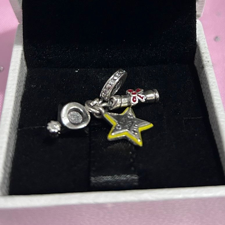 CHP225 Charm Colgante Graduación. ⭐️ 🎓
