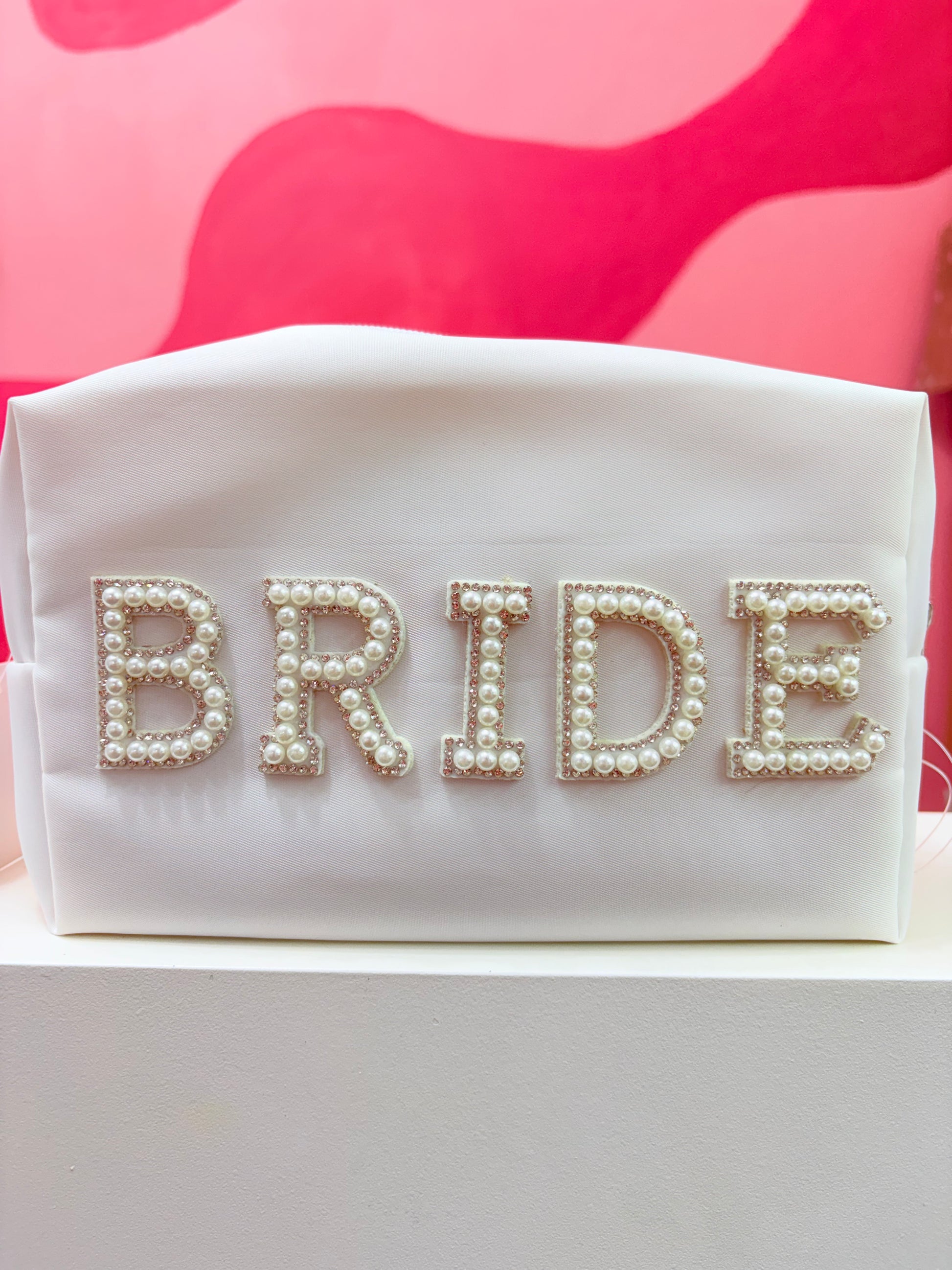 Neceser Bride