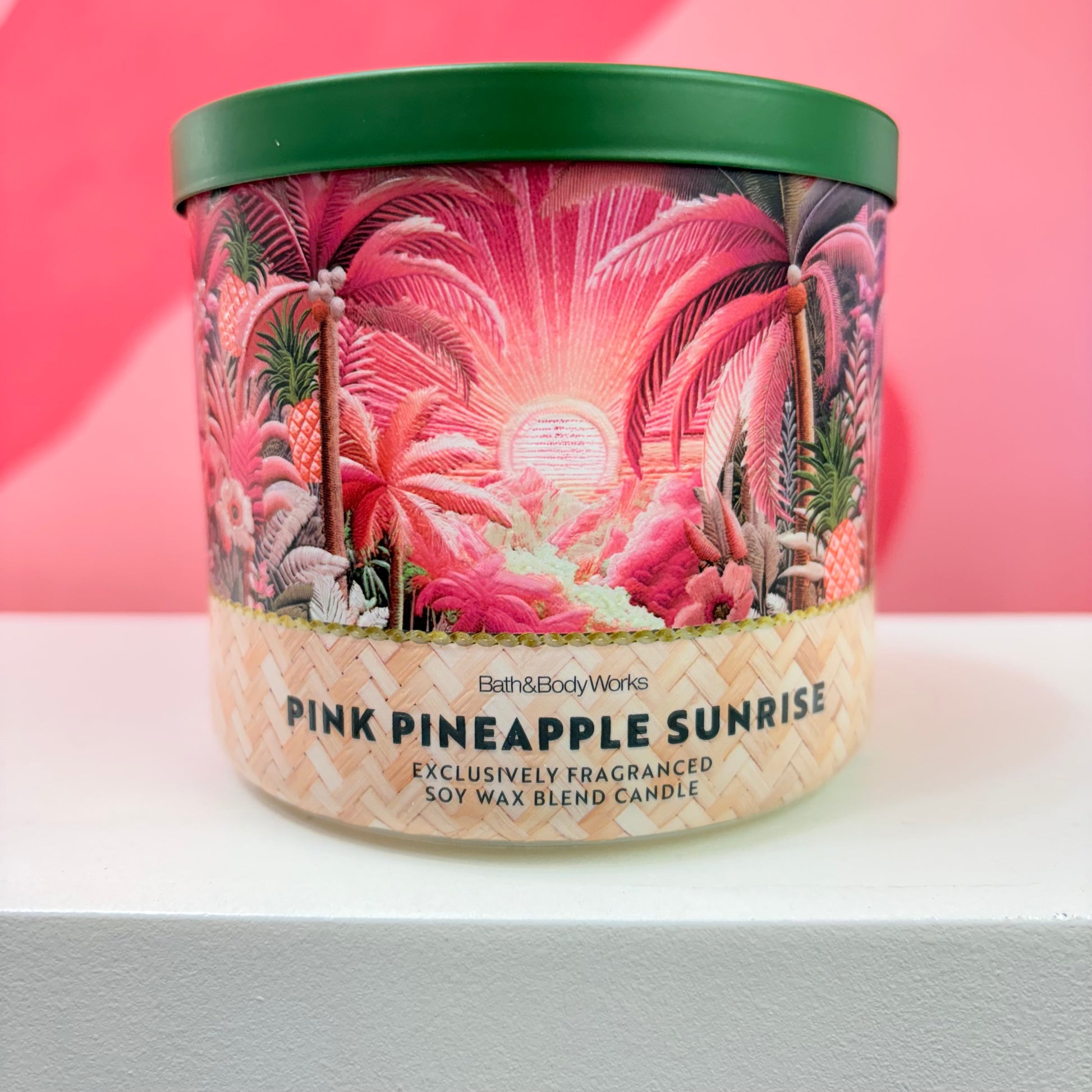 BATH&BODY WORKS Pink Pineapple Sunrise 3 Wick Candle | Vela aromática de 3 mechas - 411 gr
