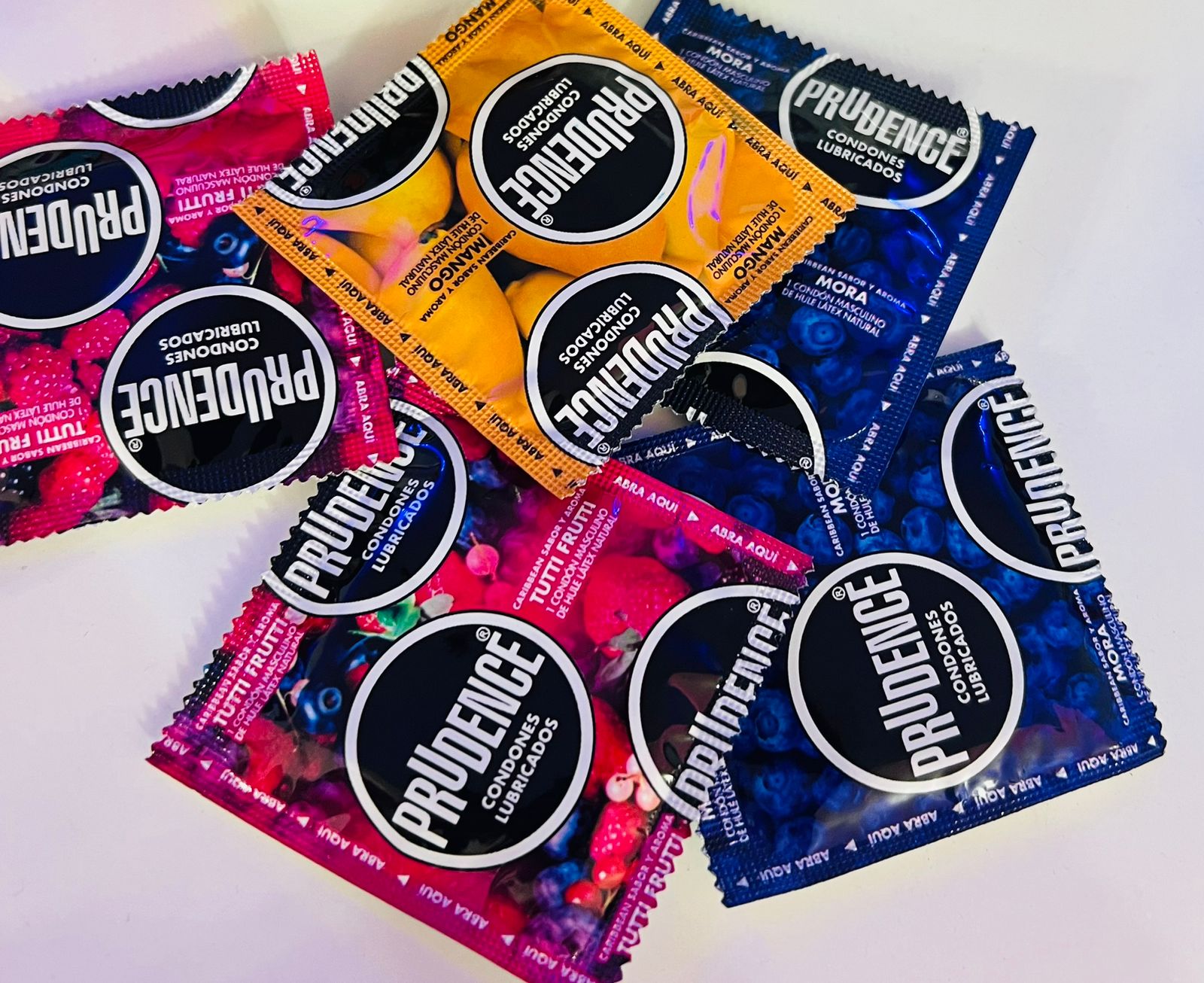 25085 Condones individuales  Sabores: Mango, Tutifruti, Maracuya  Y mora