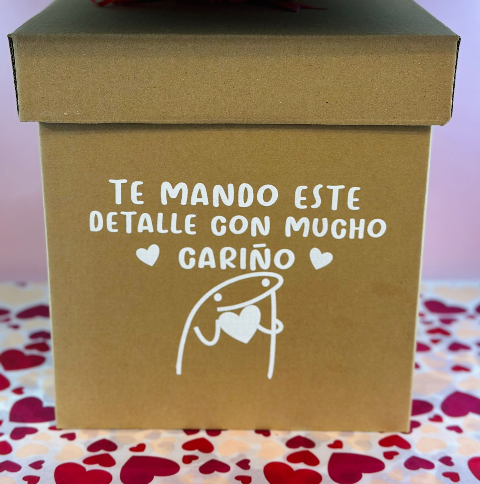 Caja 24x24x26 “Te mando este detalle con mucho cariño”❤️
