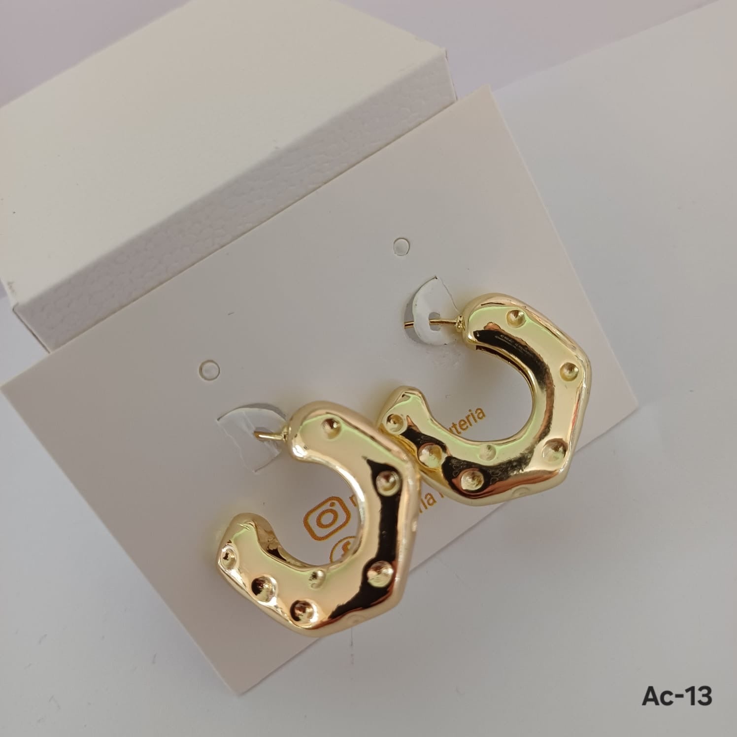 Mb-13 Arracada en oro laminado de 14k