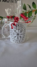 Taza con diseño de runas 11 oz