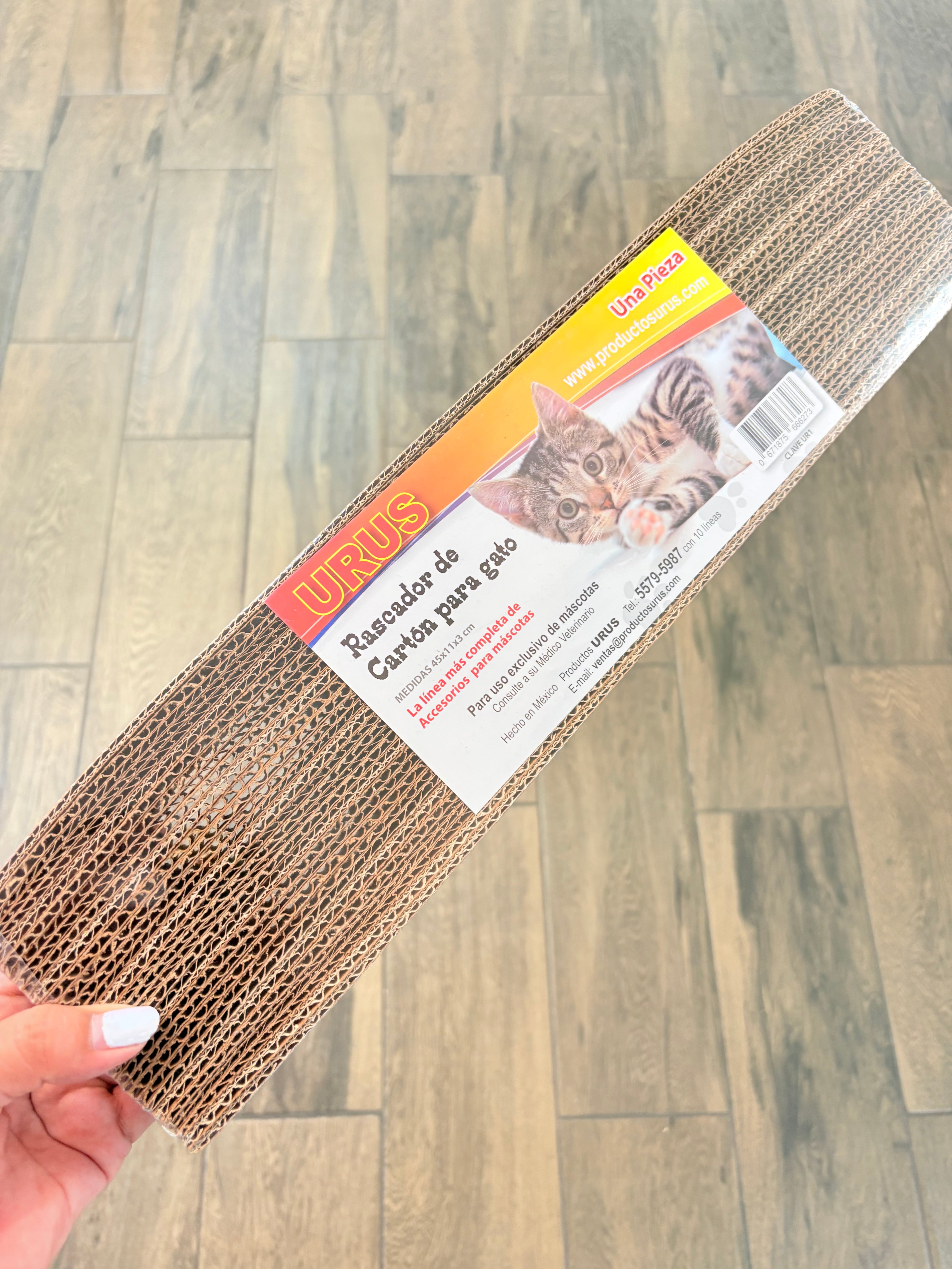 Rascador de cartón para gato