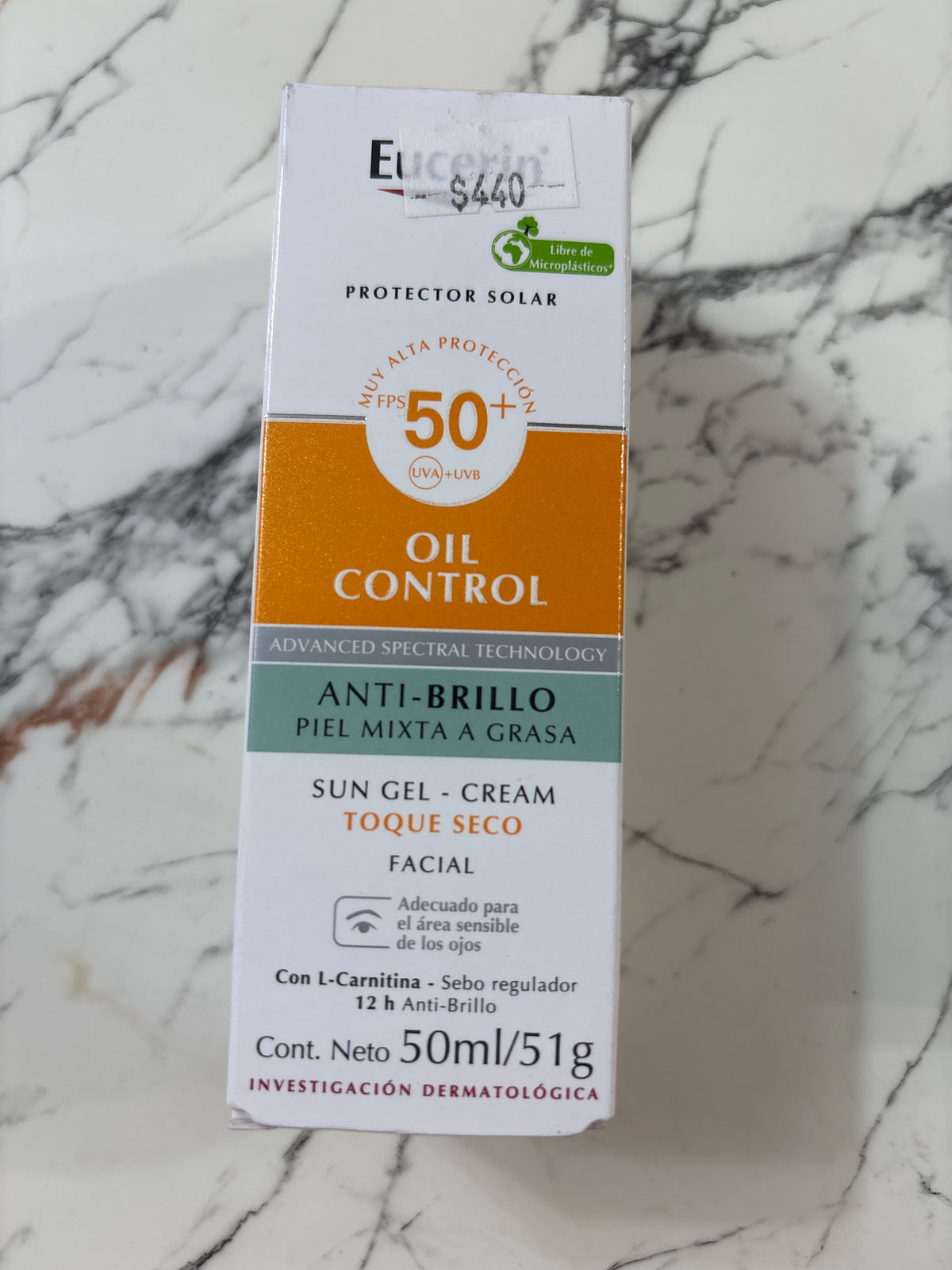 1546 Eucerin anti brillo