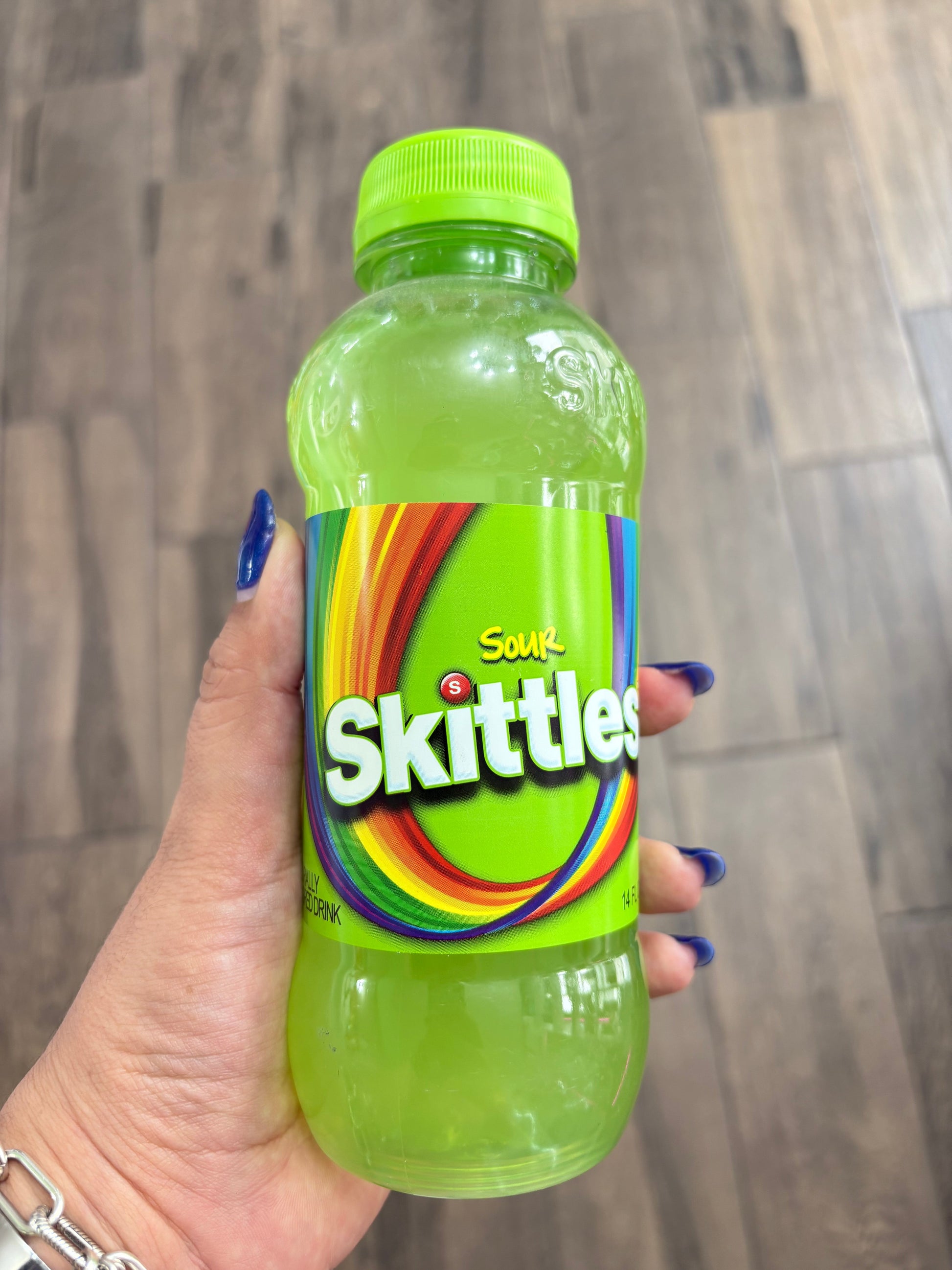 Jugo Skittles 414ml