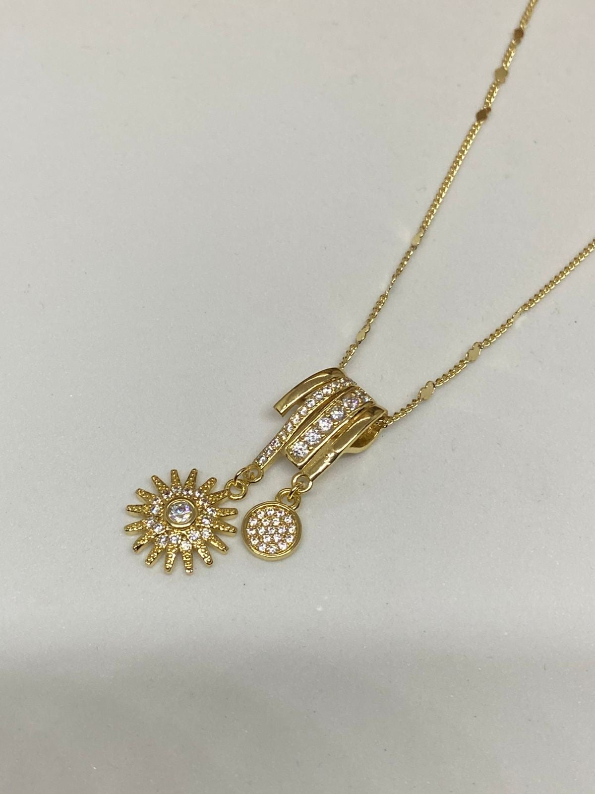 C26230 Collar multidije sol     Material:Oro Laminado 14k .