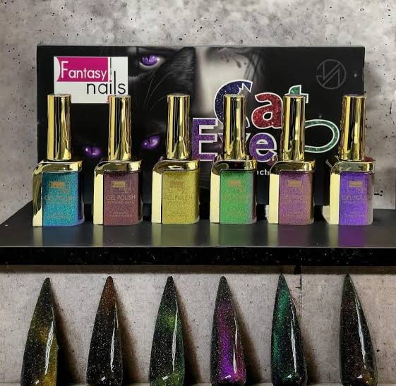 20996 Gama con 6 Gel Cat Eye  Fantasy Nails