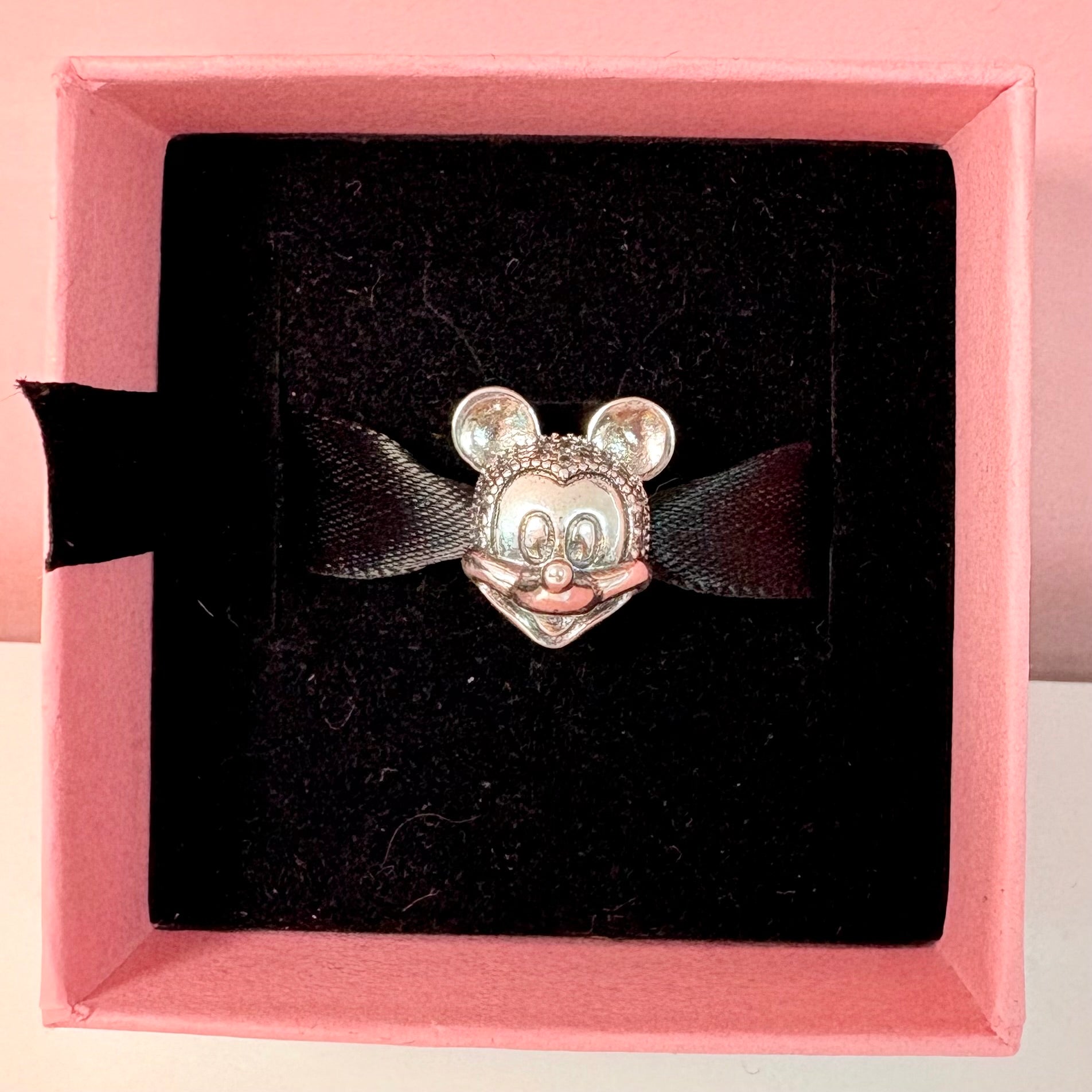 CHP155- Charm Mickey Mouse plata separador