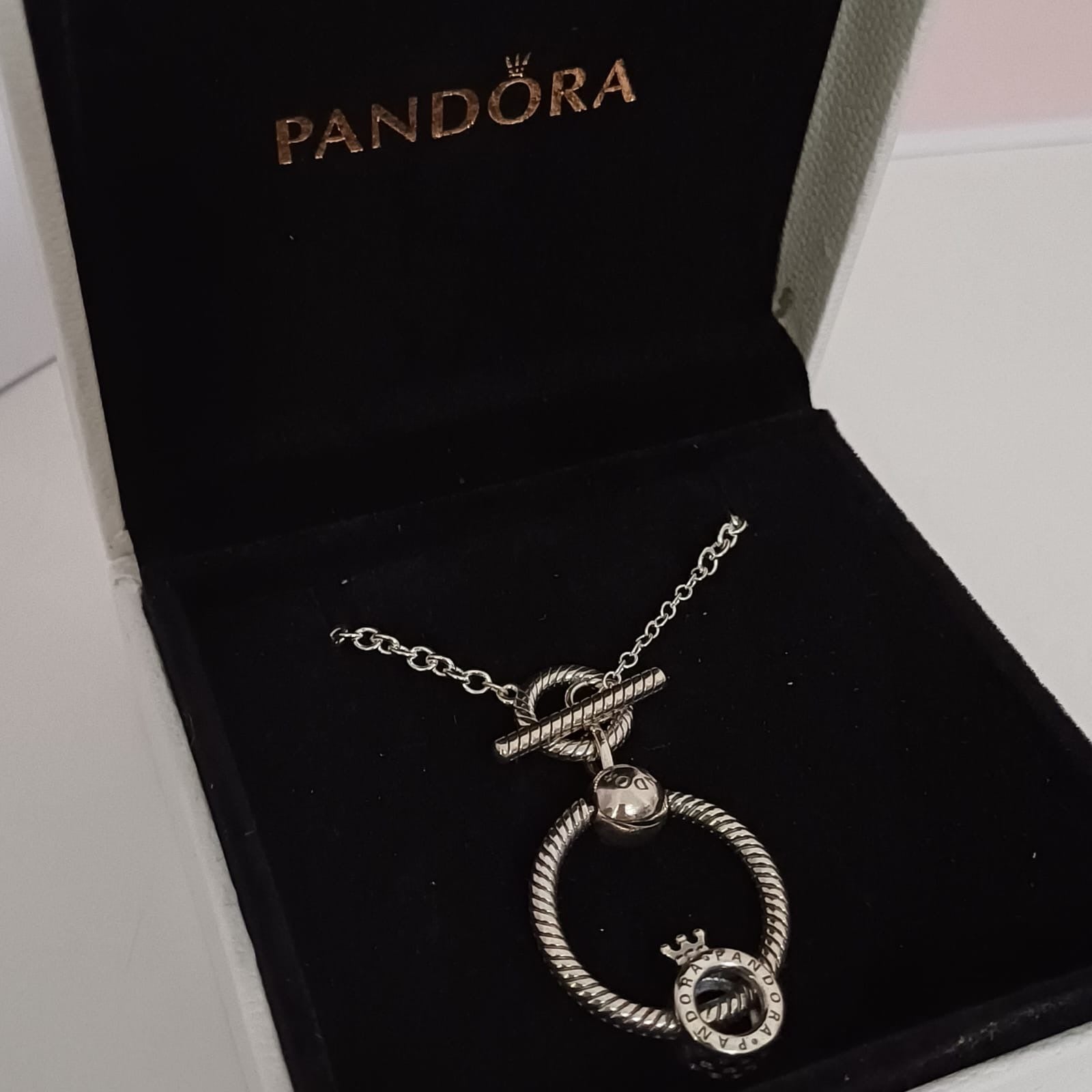 MB-47 Collar estilo Pandora Incluye caja y paño de limpieza.