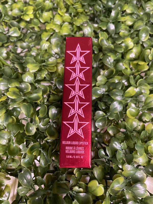 Labial jeffree star tono cut throat love