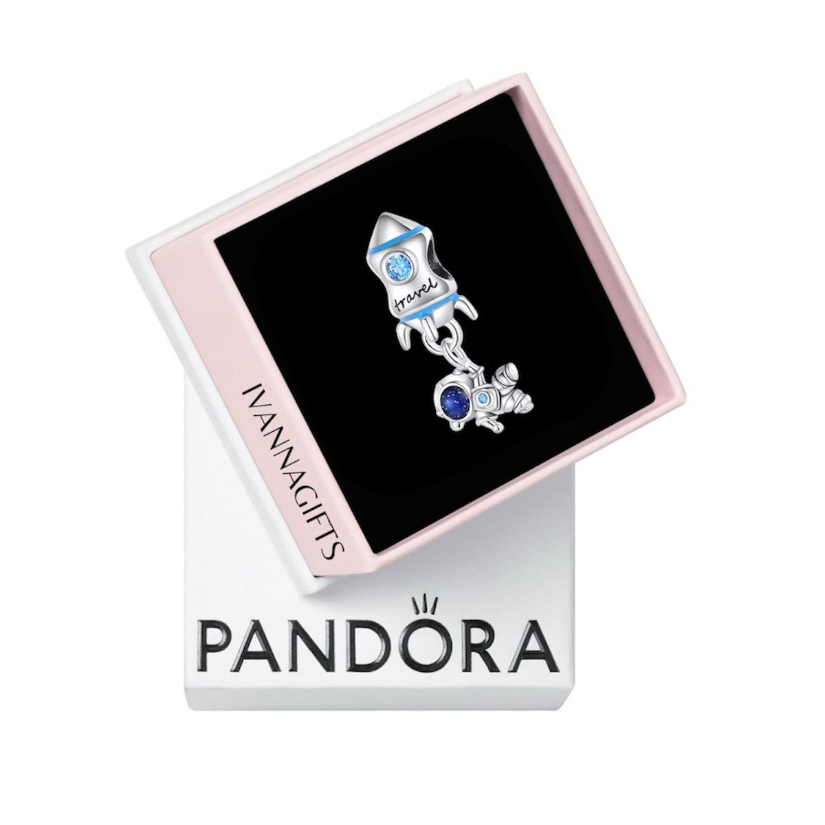Charm Colección Cósmica.