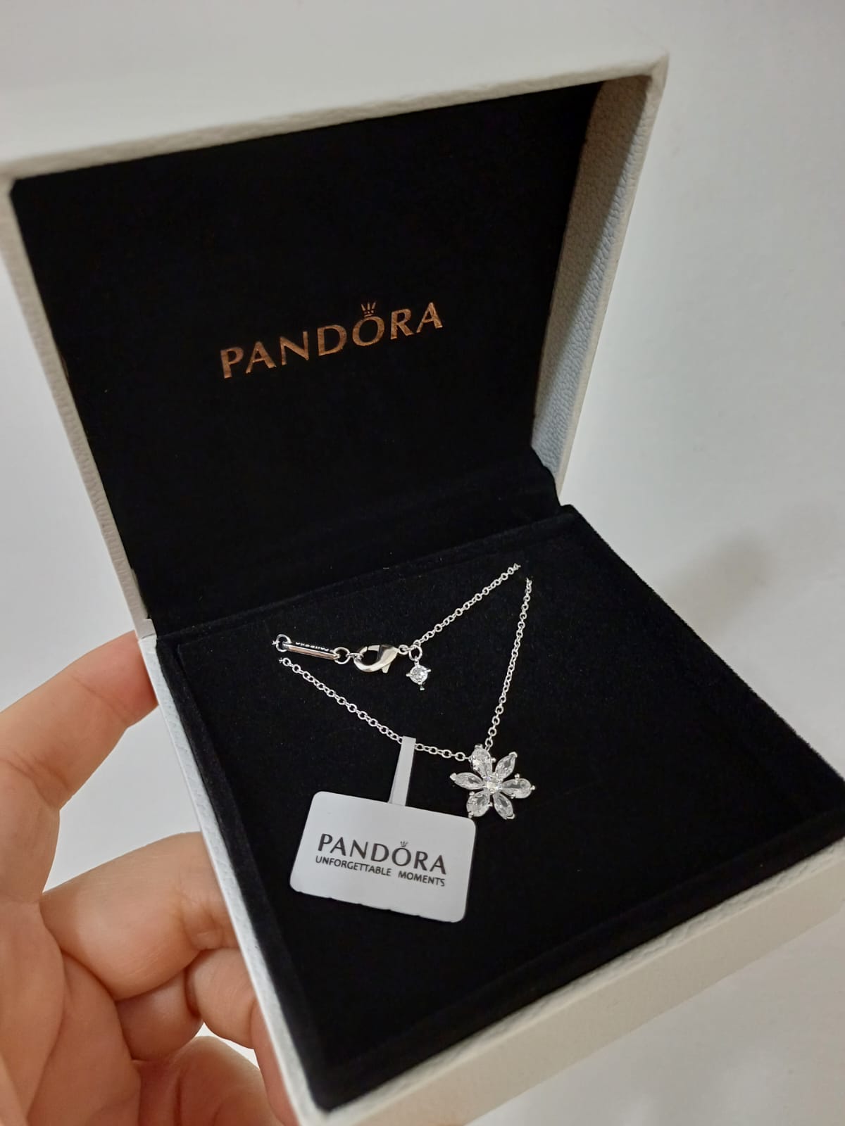 9022 Collar estilo Pandora