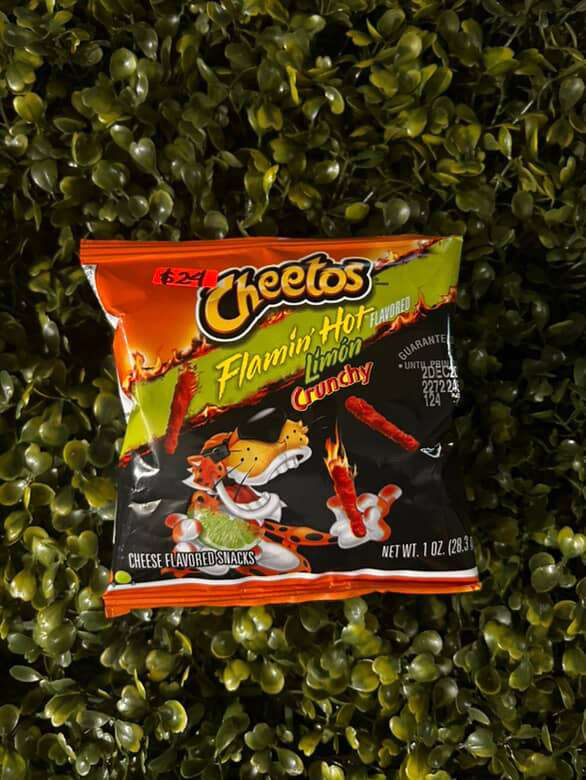 Cheetos flamin hot limón crunchy