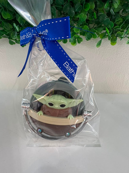 Grogu Soporte de fragancia para auto | Bath and body Works Aroma: Mahogany Teakwood
