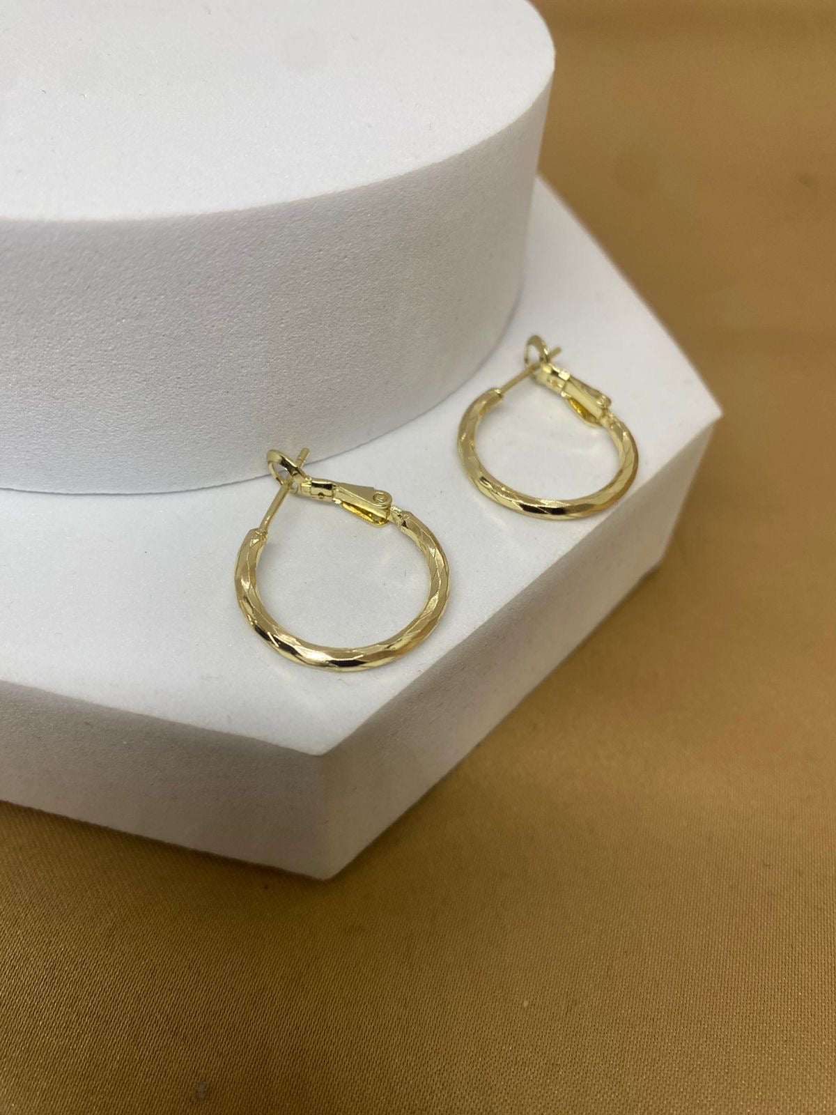 A26522 Arracada Torsal  Material: Oro laminado 14k