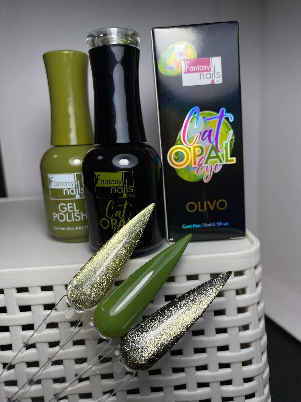 21178 Cat Opal Eye Fantasy Nails