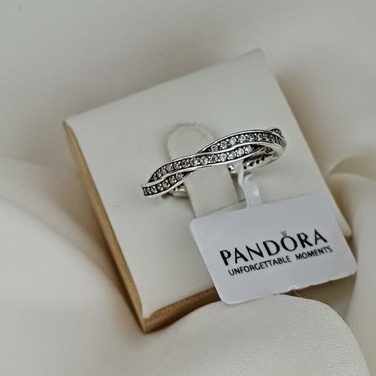 Mb-31 Anillo estilo Pandora Incuye caja y paño de limpieza.
