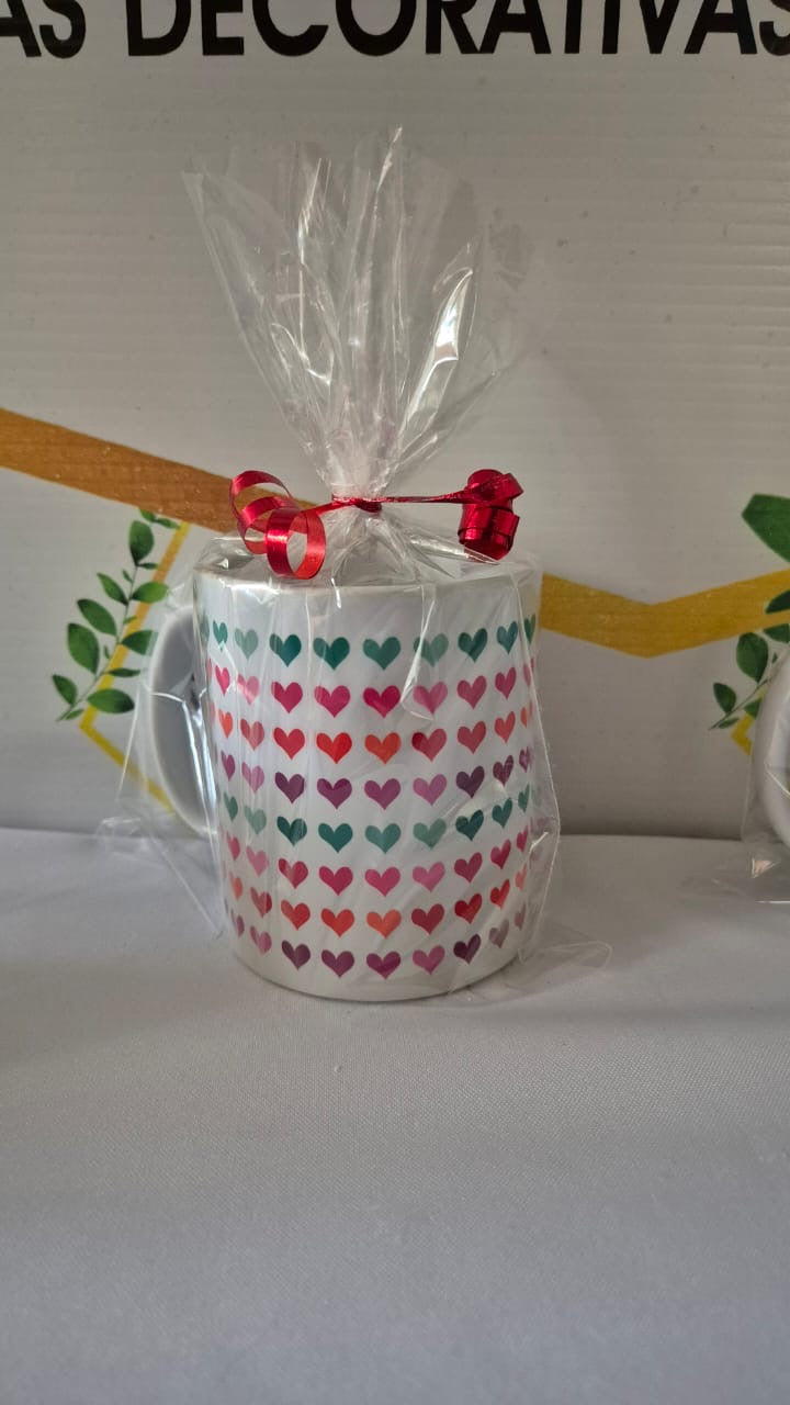 Taza 11 Oz  Diseño Corazones