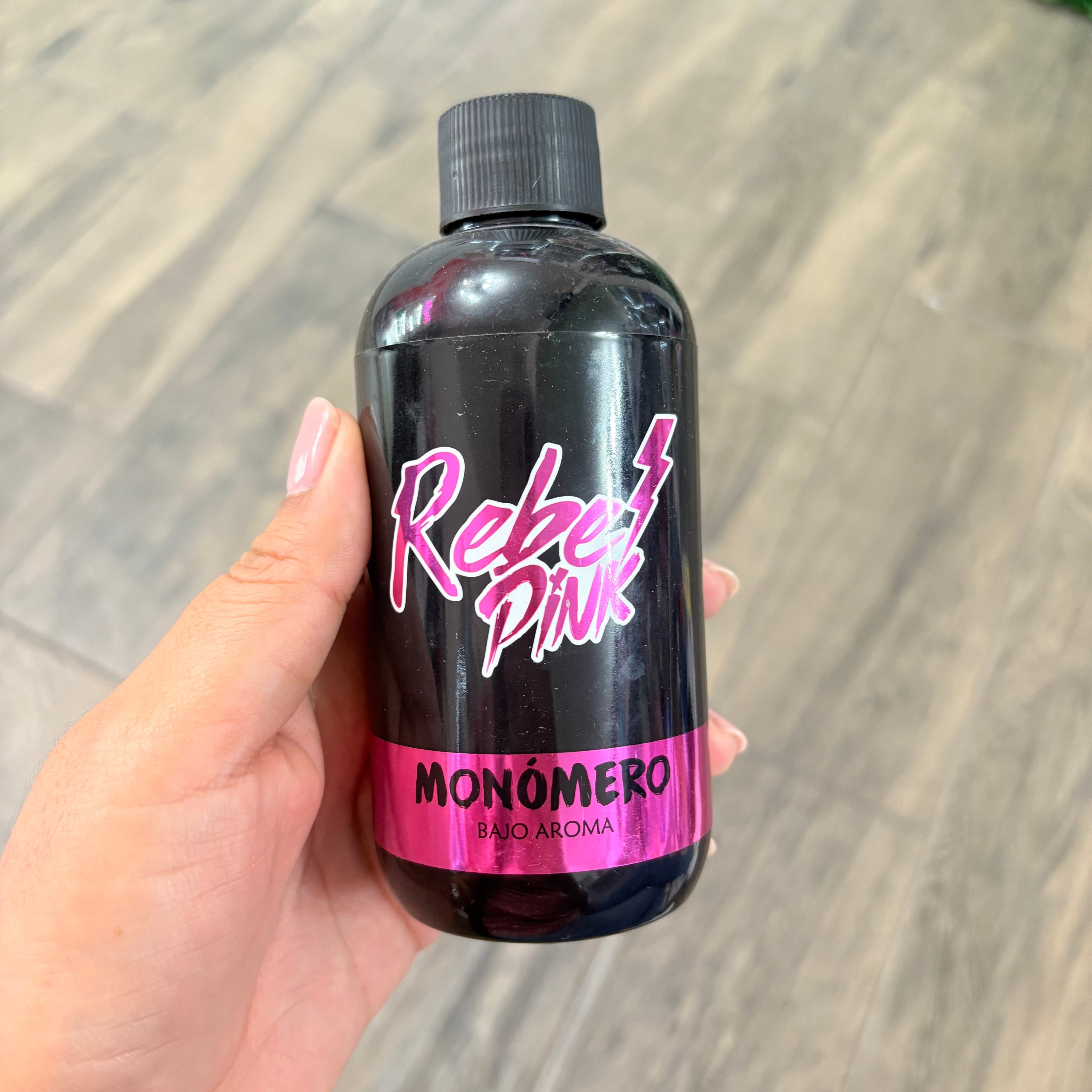 21079 Monómero Rebel Pink Bajo Aroma 240ml