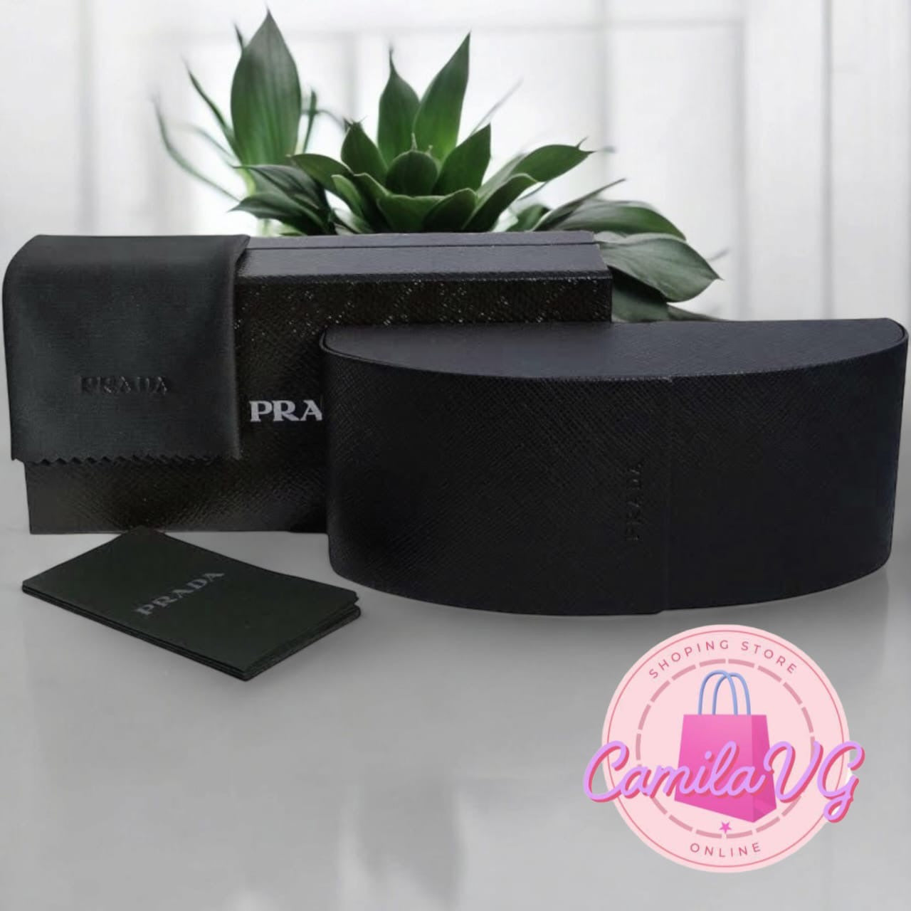 *CVG-E200NGPRD01  Estuche para lentes Dupe Prada