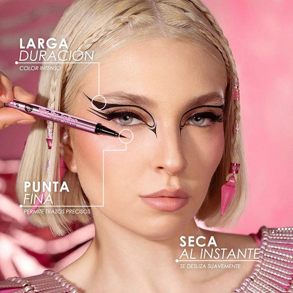 Ultra Fine Eyeliner Plumón delineador de larga duración.