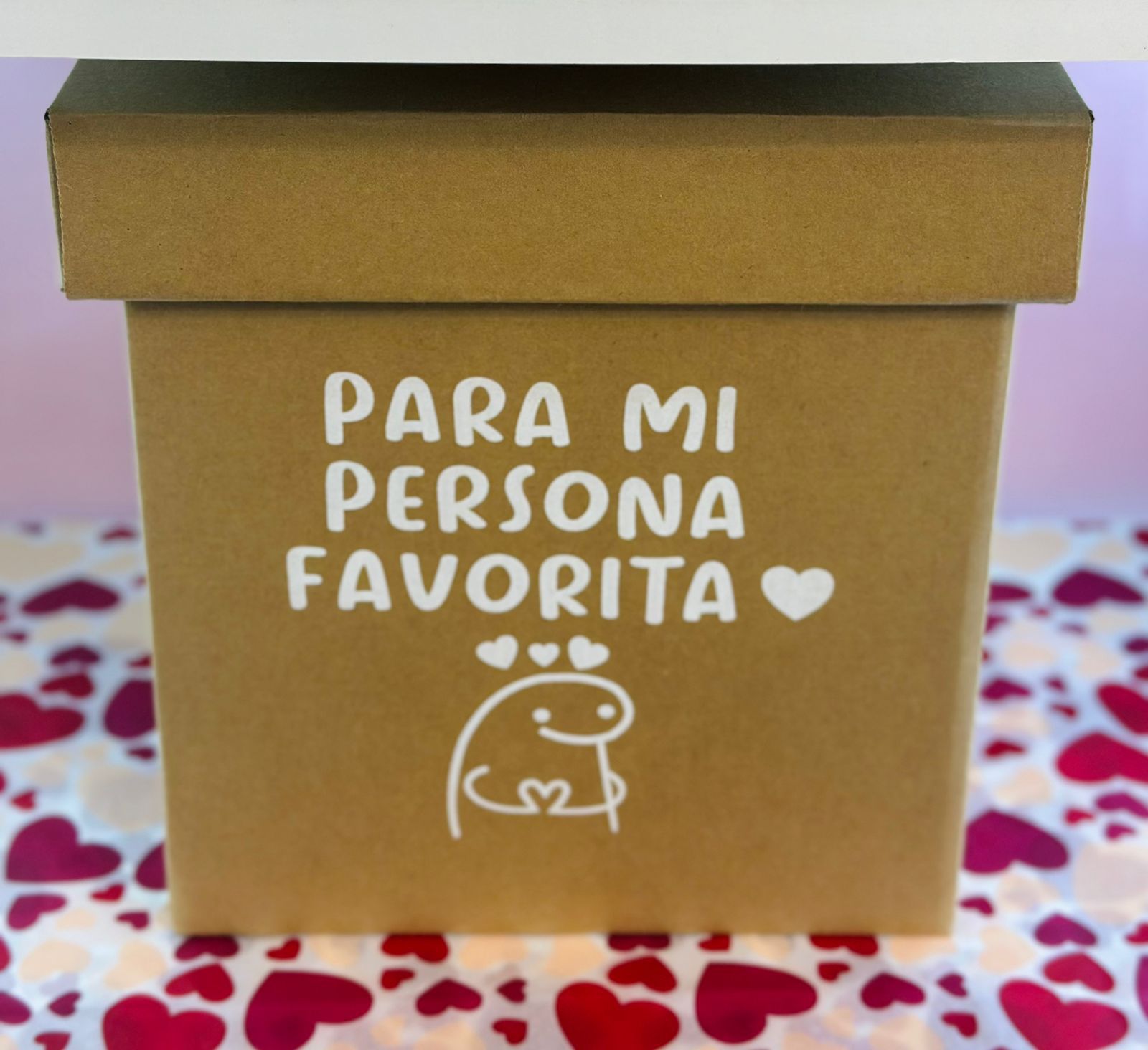 Caja 24x24x26 “Para mi persona favorita”❤️