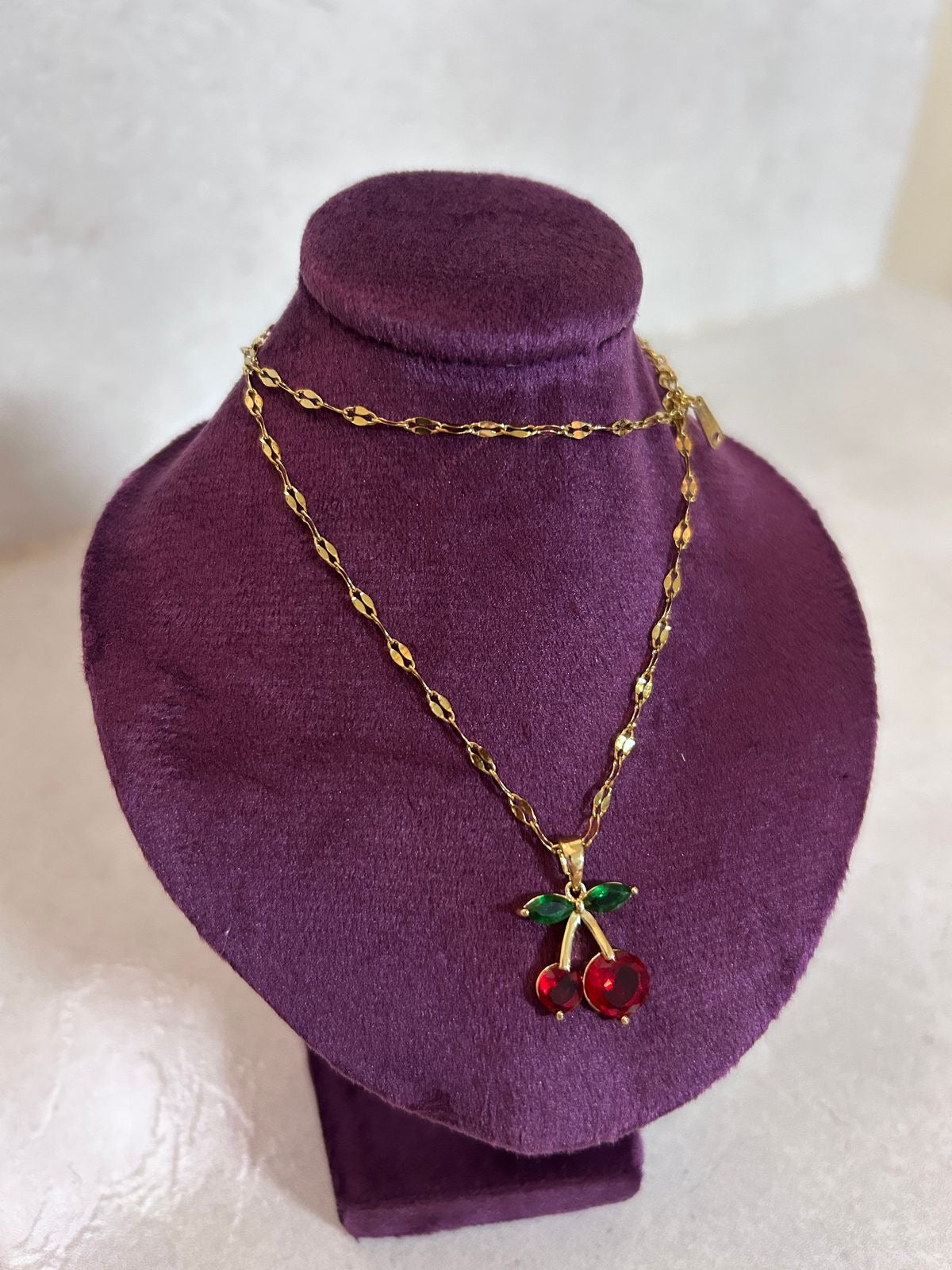 CI10 Collar Cerezas 🍒 de acero inoxidable.