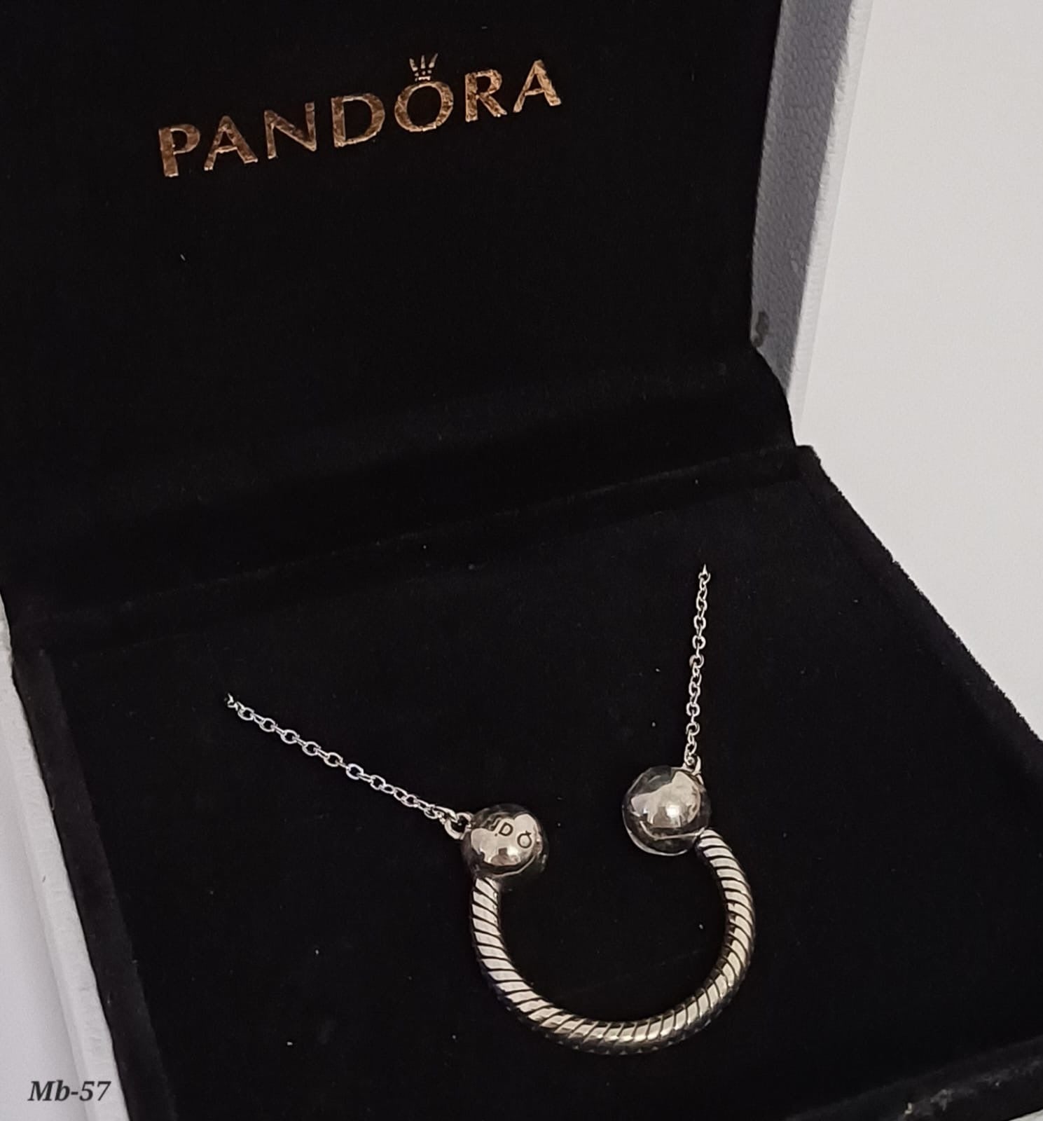 MB-57 Collar estilo Pandora Incluye caja y paño de limpieza.