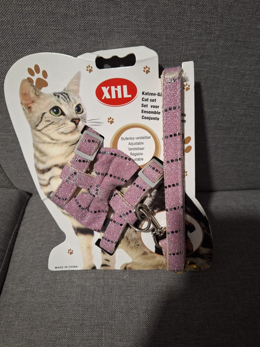 Pechera con brillos para gato
