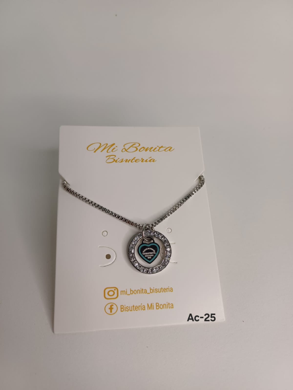 Ac-25 Collar en acero inoxidable.