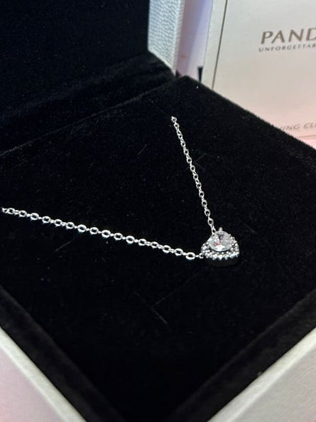 Collar Corazón estilo Pandora S925 Incluye caja y paño de limpieza.