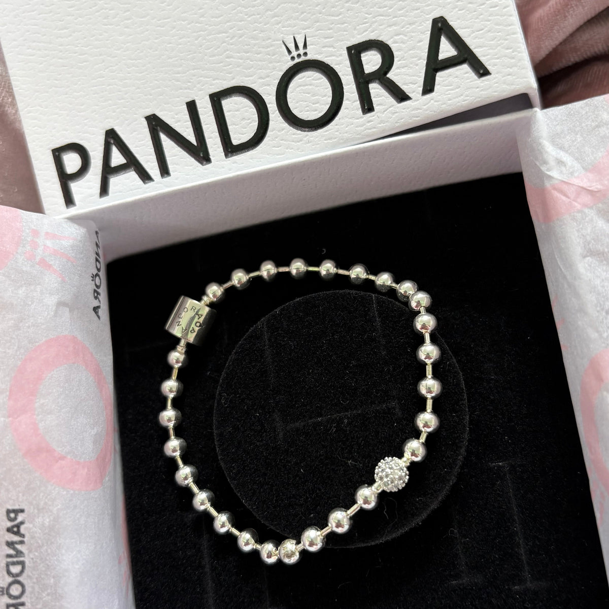P22 Brazalete estilo Pandora Incluye caja.Material: Baño de plata.