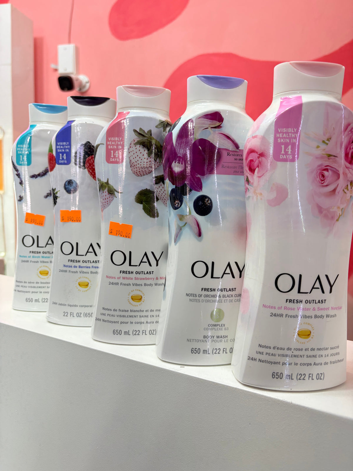 1695 BODY WASH - OLAY - B&B