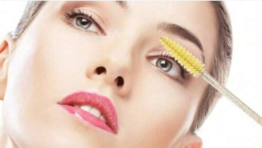Cepillo para cejas y pestañas