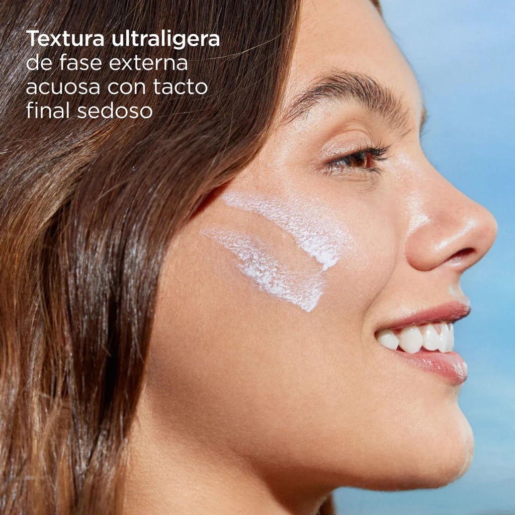 Fusion Water MAGIC SPF 50 Protector solar ISDIN - 50ml
