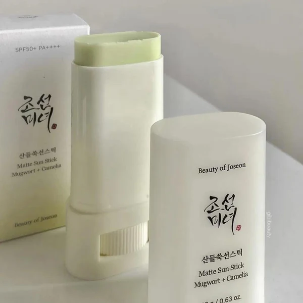 BEAUTY OF JOSEON - Matte Sun Stick Mugwort + Camelia 18G | Protector Solar en Barra