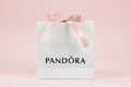 Bolsa Pandora lazo rosa Mi Bonita Bisuteria